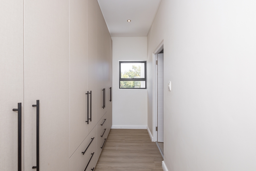 4 Bedroom Property for Sale in Sandown Western Cape